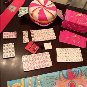 Glitterville/Oh My Mahjong - Mahjong tile, mat and Storage container
